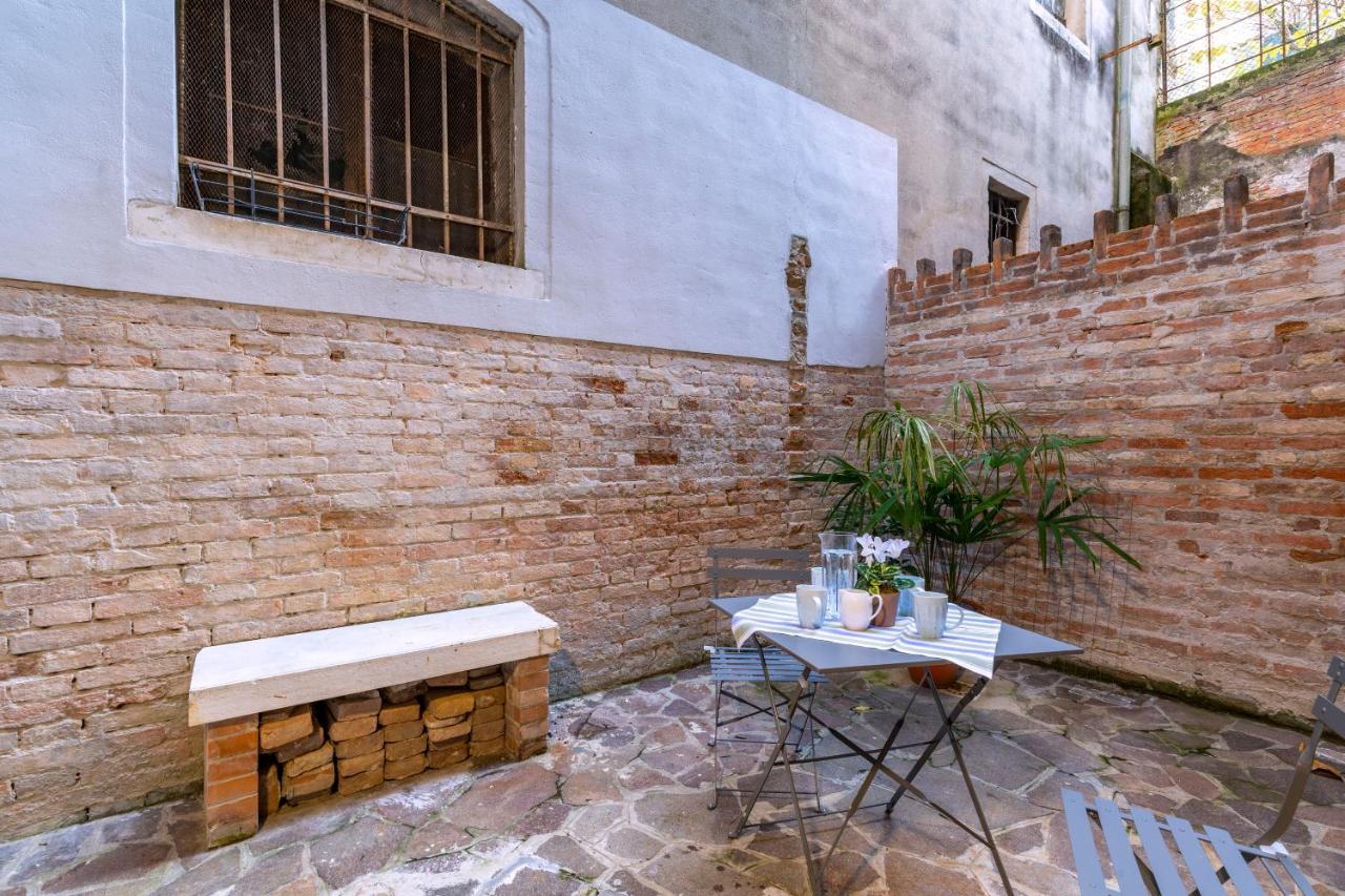 San Silvestro House Apartment Venice Exterior photo
