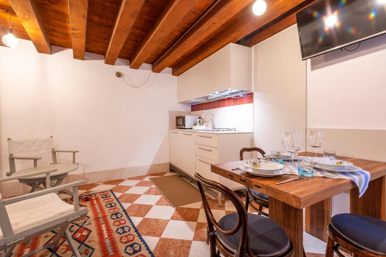 San Silvestro House Apartment Venice Exterior photo