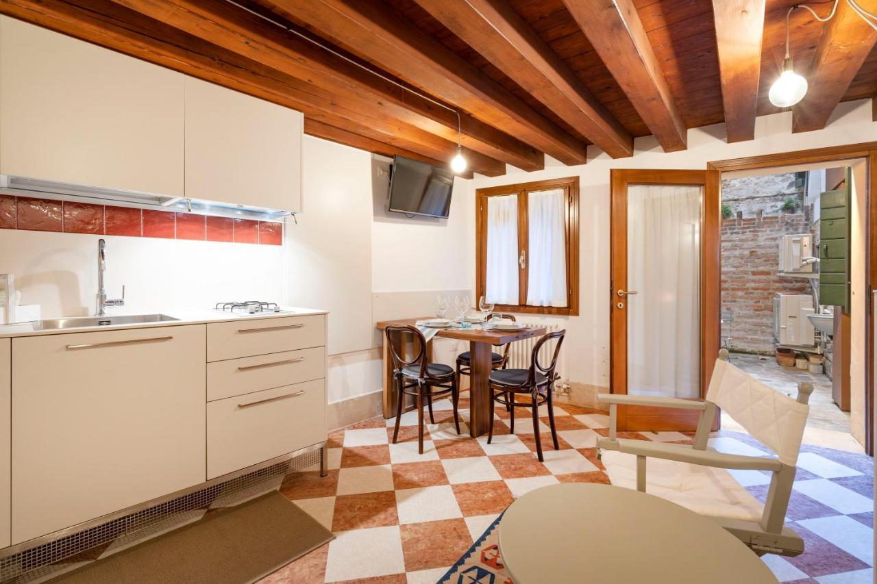 San Silvestro House Apartment Venice Exterior photo